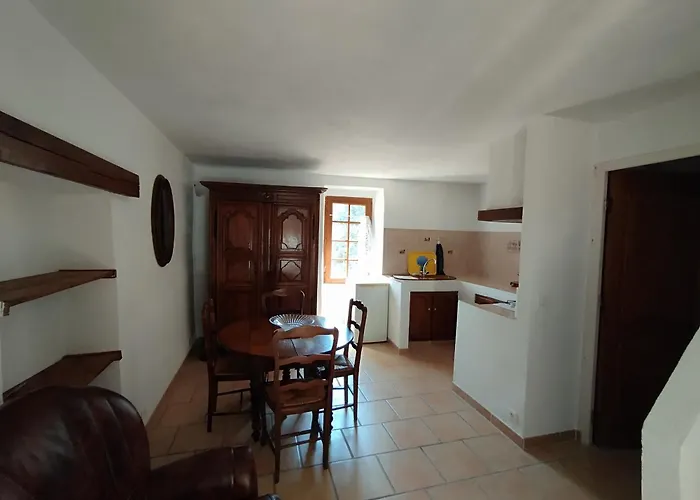 L' Abbadie * Simiane-la-Rotonde