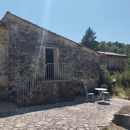 L' Abbadie * Simiane-la-Rotonde